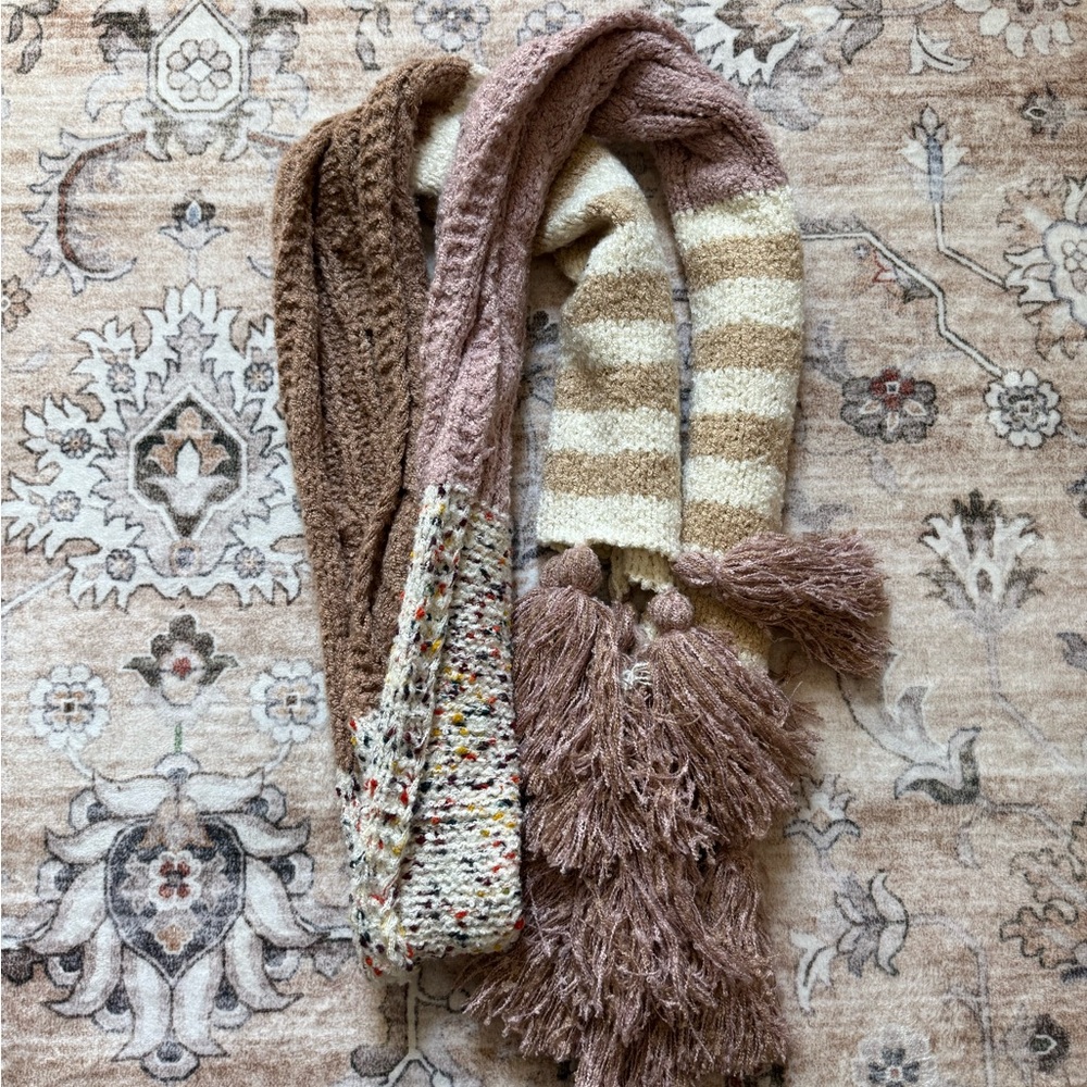Three Bird Nest Cuddle Season Chunky Tassel Scarf